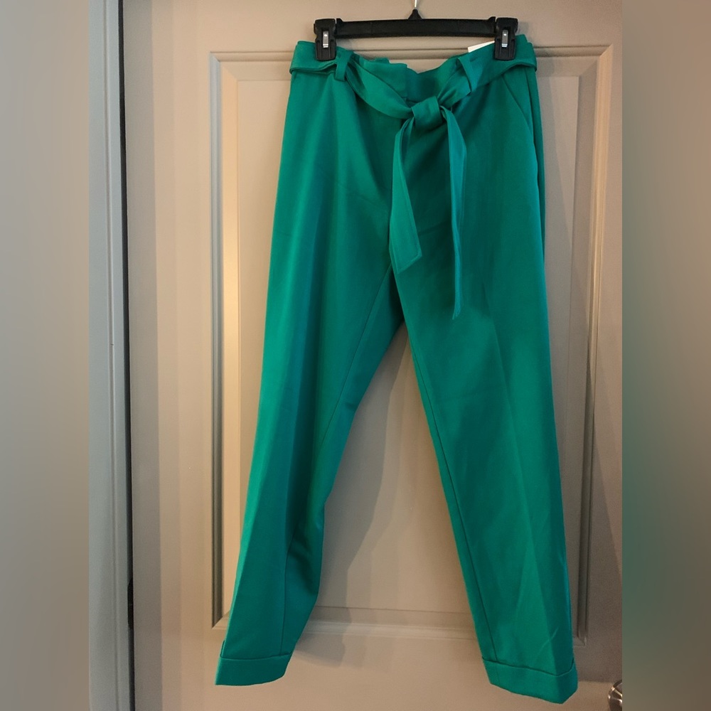 Green Crop Pants, brand Loft, Size 8